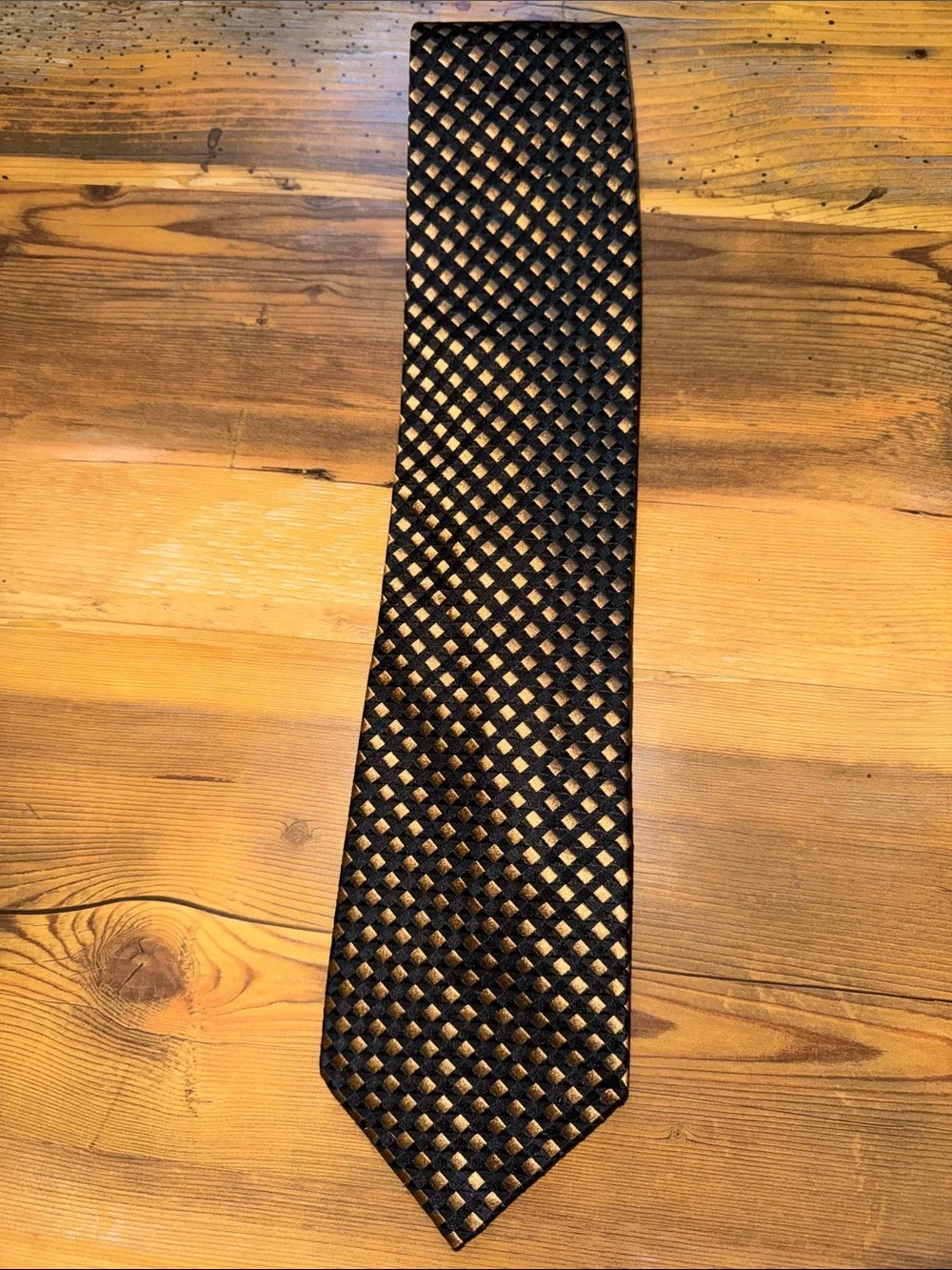 Brioni Black and Gold Lattice Silk Tie